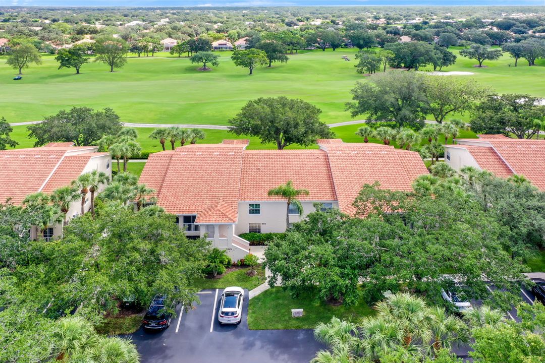 104 Tuscana Ct #805, Naples, FL 34119