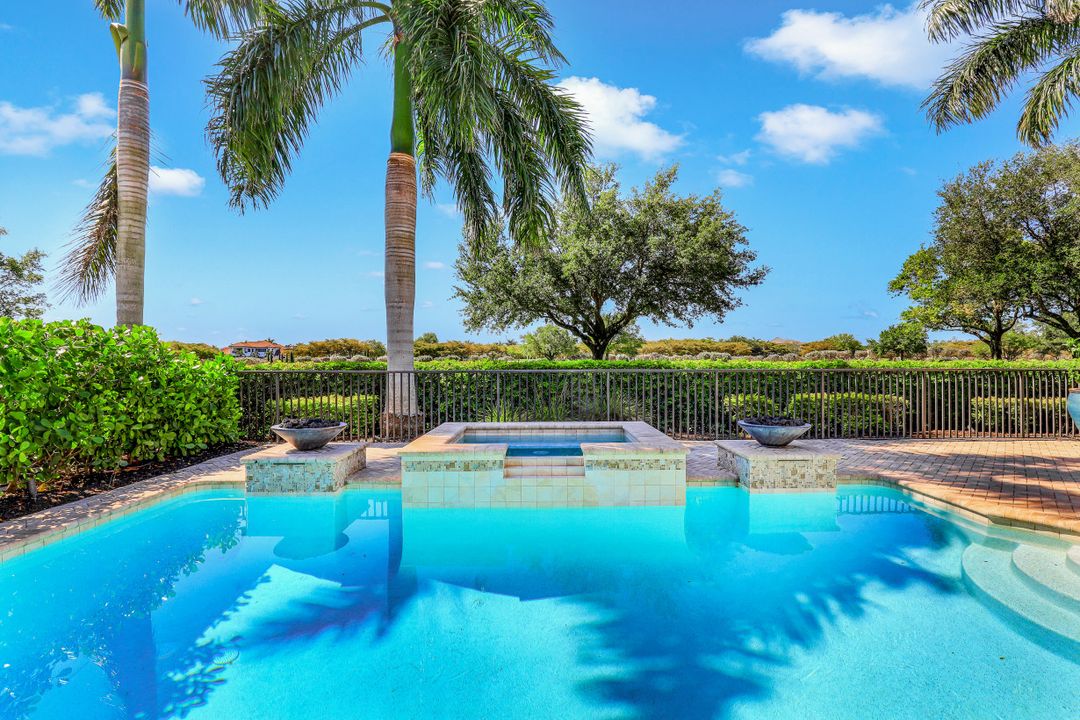 16812 Brightling Way, Naples, FL 34110