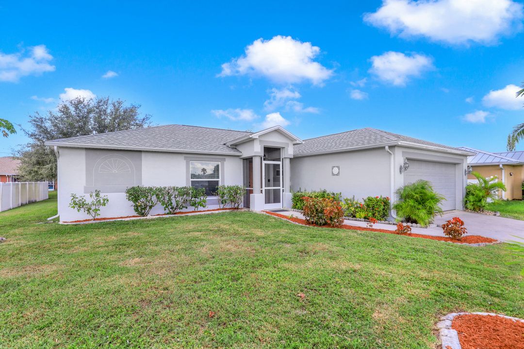 326 SW 19th Ln, Cape Coral, FL 33991