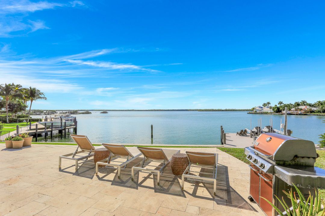 1028 W Inlet Dr, Marco Island, FL 34145