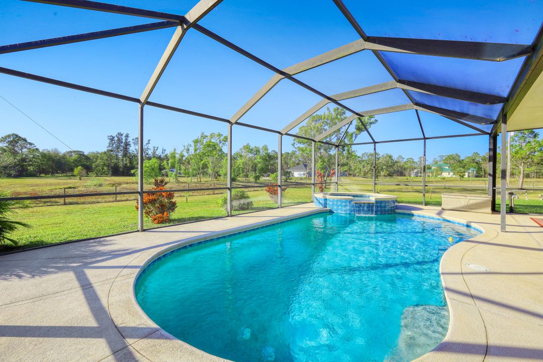 18251 Lynn Rd, North Fort Myers, FL 33917