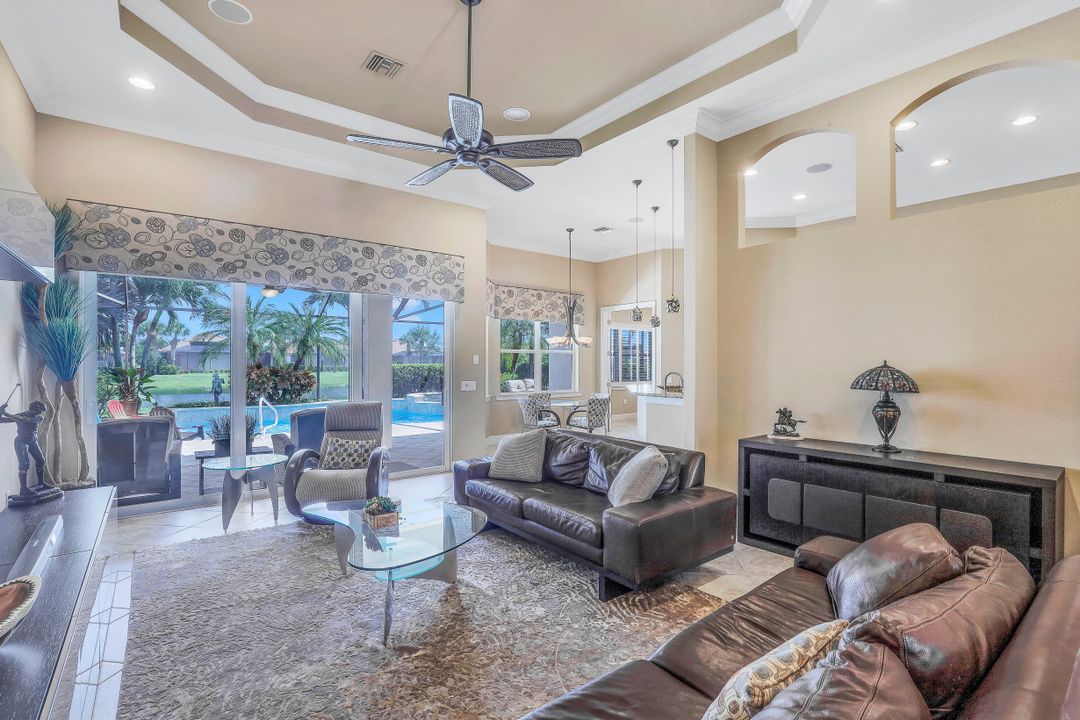 9403 Copper Rock Ct, Naples, FL 34120