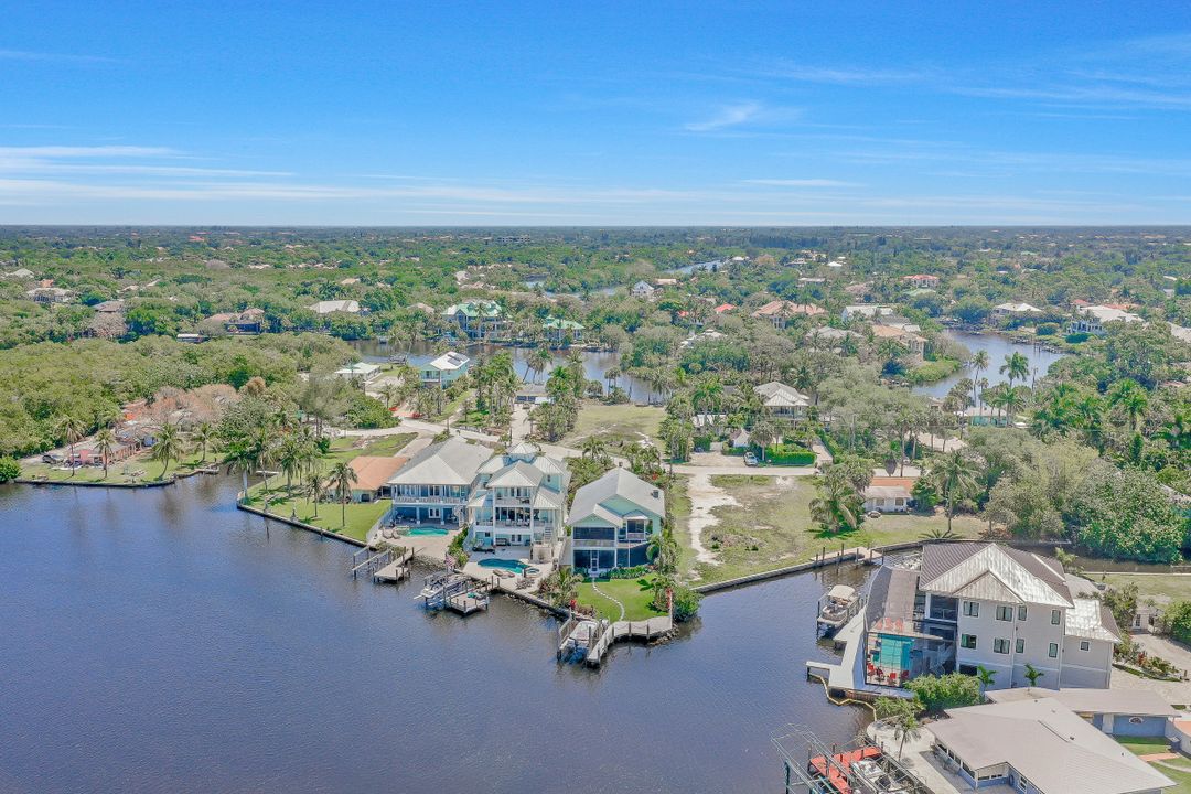 27547 Big Bend Rd, Bonita Springs, FL 34134