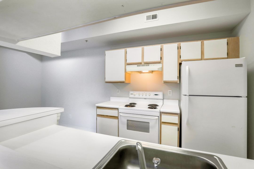 6461 Aragon Way #205, Fort Myers, FL 33966