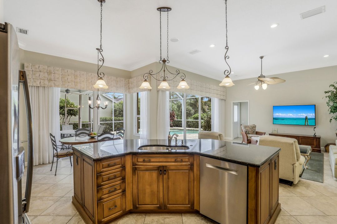 13142 Bridgeford Ave, Bonita Springs, FL 34135