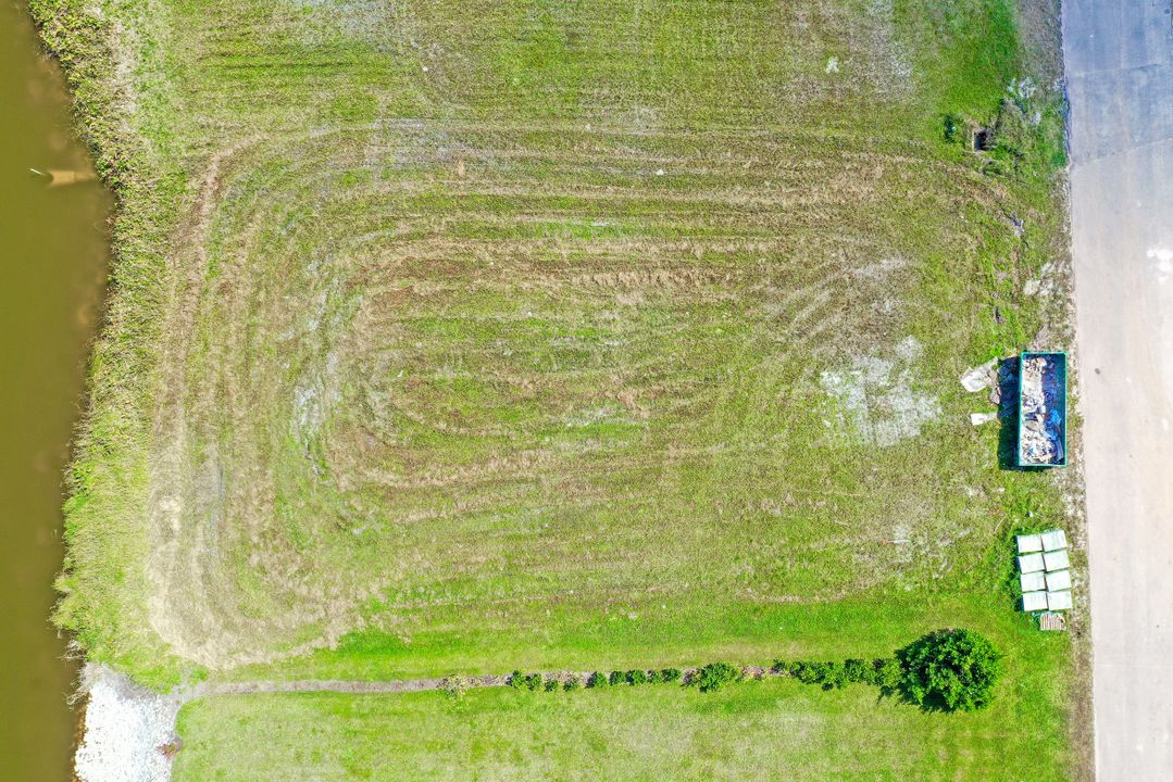 18013 Sandtrap Dr #Lot 7, Naples, FL 34114