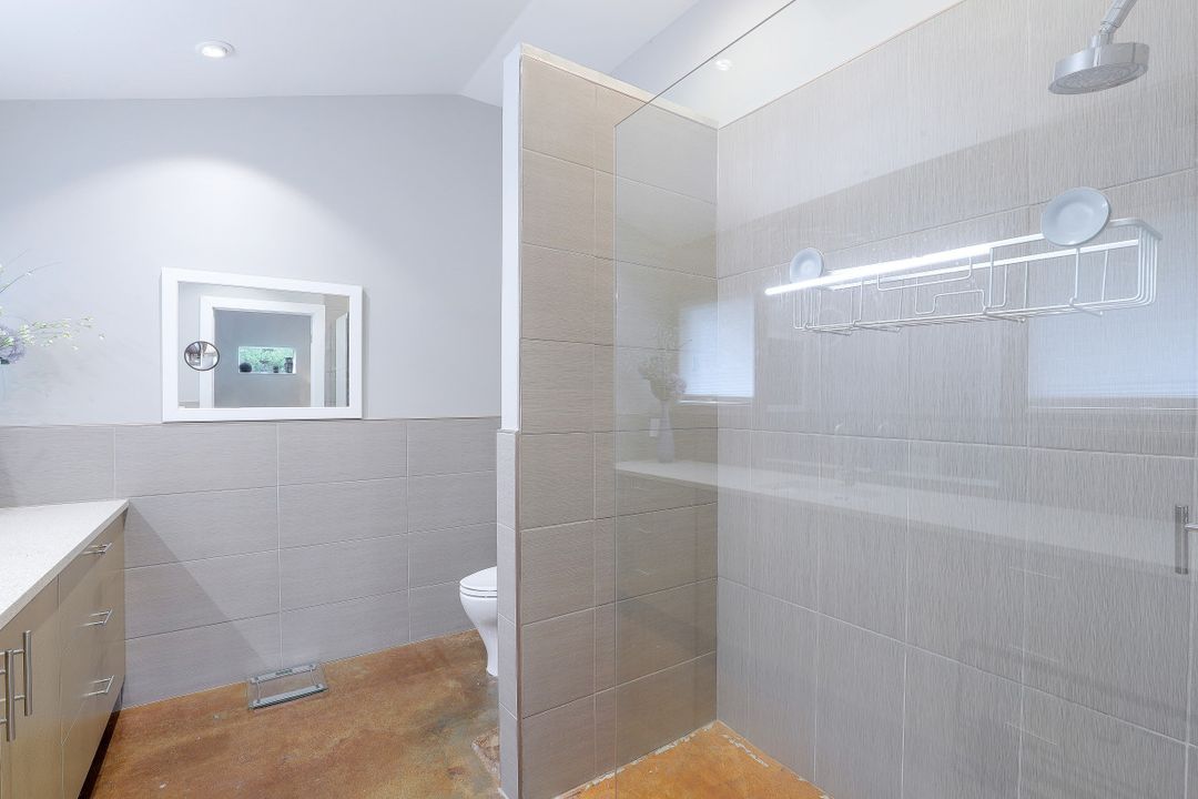 2697 Outrigger Ln, Naples, FL 34104