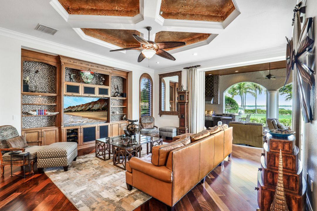 18000 Via Bellamare Ln, Miromar Lakes, FL 33913