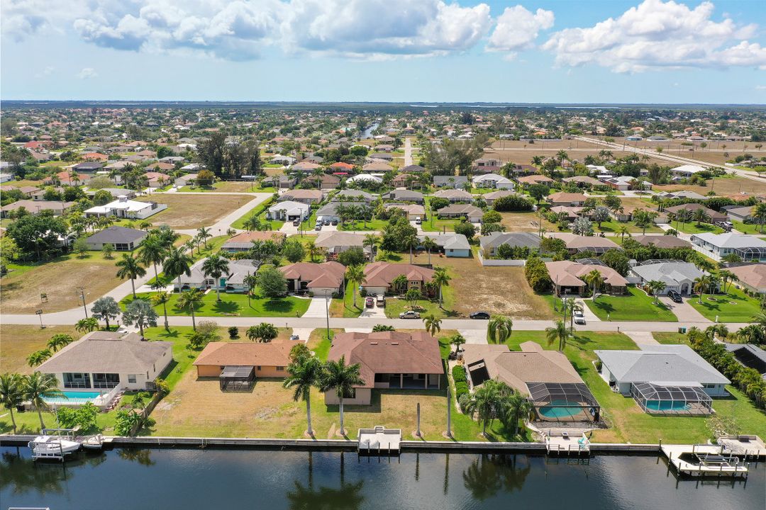 4323 SW 18th Pl, Cape Coral, FL 33914