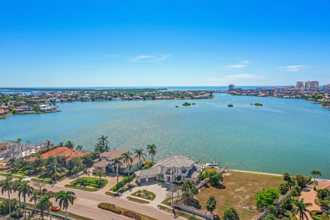 550 S Barfield Dr, Marco Island, FL 34145