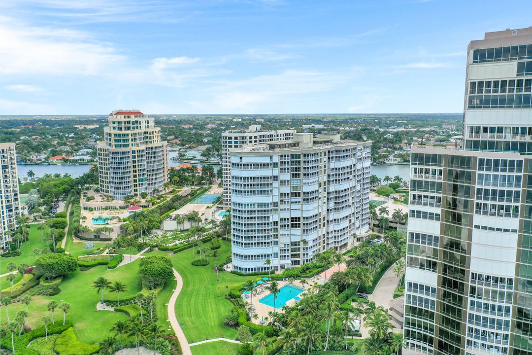 4401 Gulf Shore Blvd N #601, Naples, FL 34103