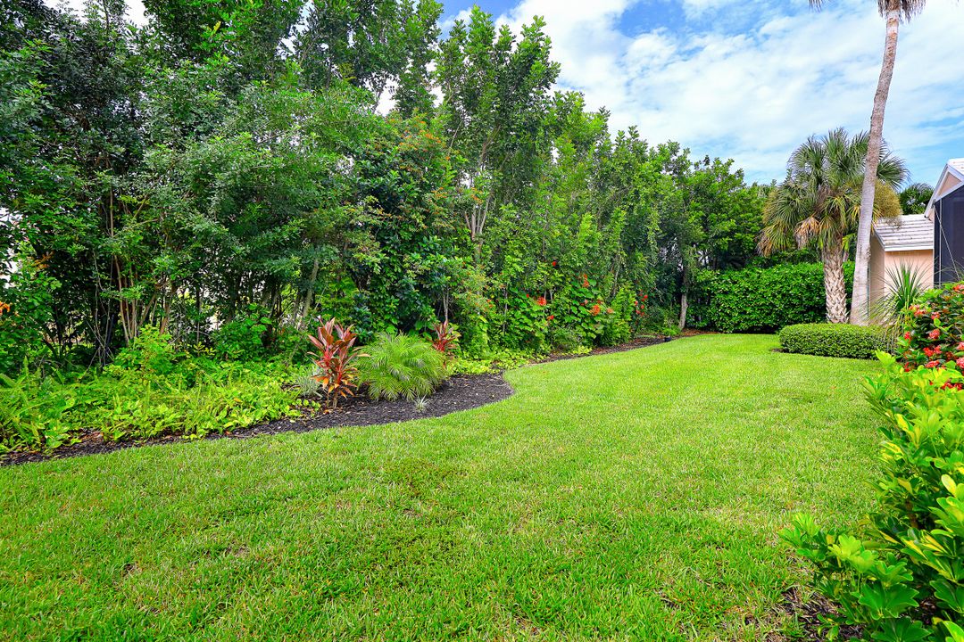 5910 Sonoma Ct, Naples, FL 34119