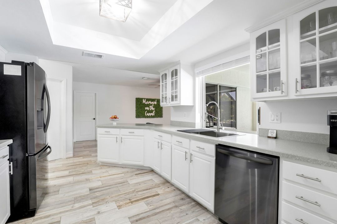 432 Mohawk Pkwy, Cape Coral, FL 33914