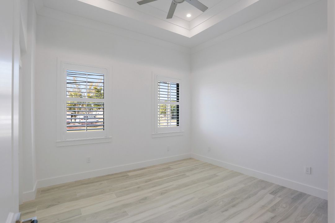 5305 Bayshore Ave, Cape Coral, FL 33904