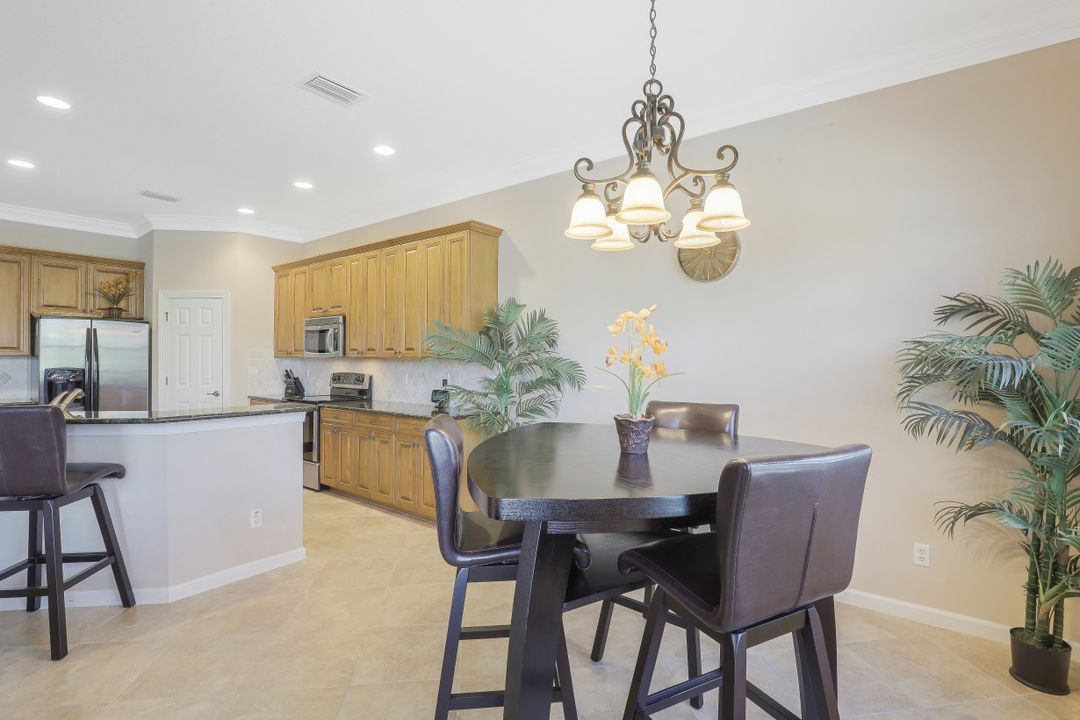 9167 Shale Ct, Naples, FL 34120