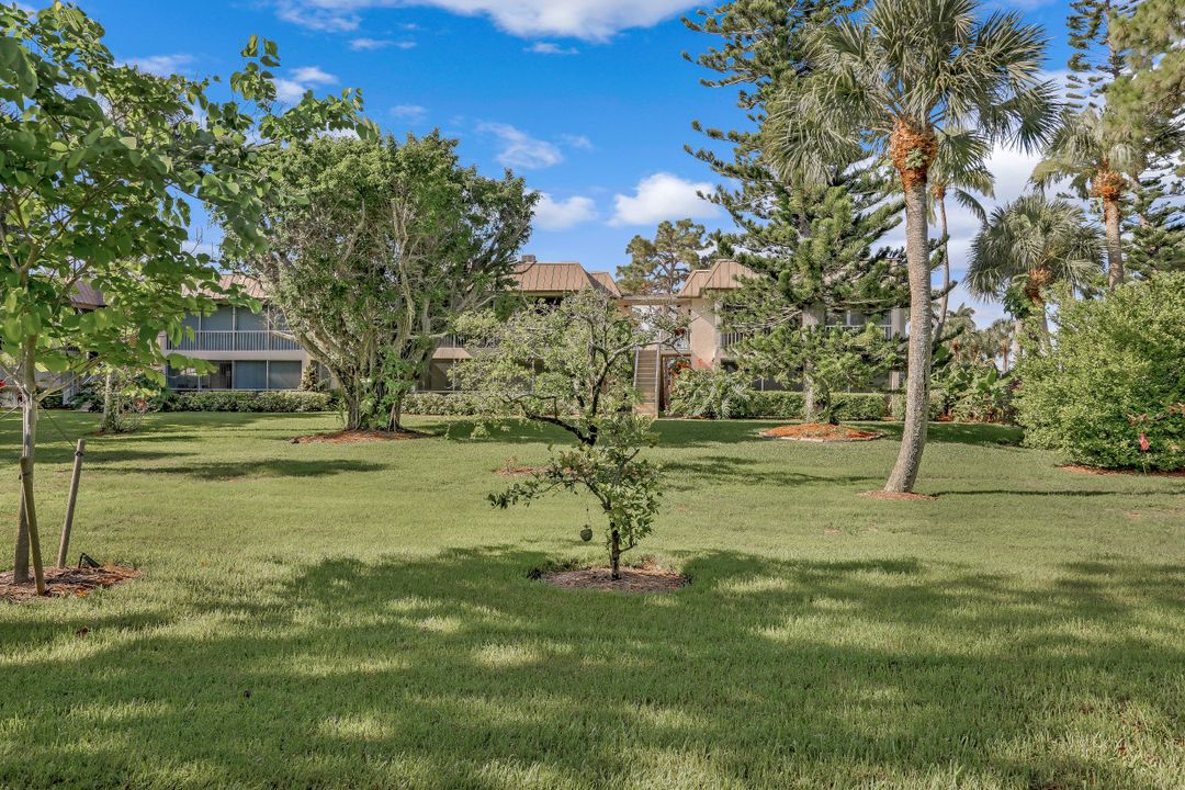 1549 Sandpiper St #92, Naples, FL 34102