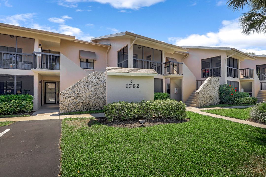 1782 Imperial Golf Course Blvd #c-104, Naples, FL 34110