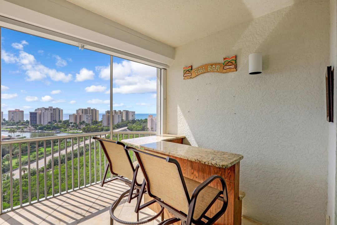 300 Dunes Blvd #1004, Naples, FL 34110