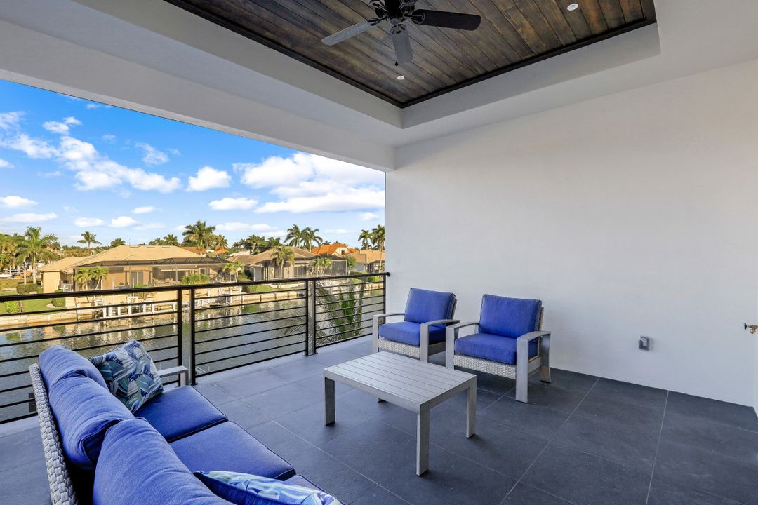 765 Pelican Ct, Marco Island, FL 34145