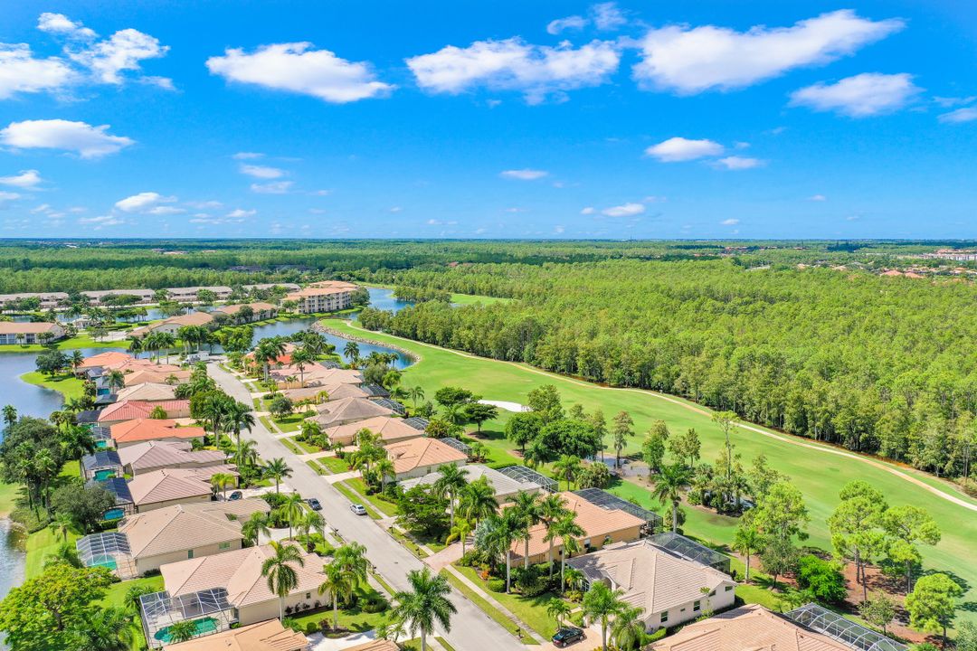 3601 Cedar Hammock View Ct, Naples, FL 34112