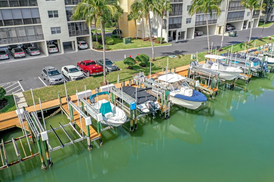 4361 Bay Beach Ln #124, Fort Myers Beach, FL 33931