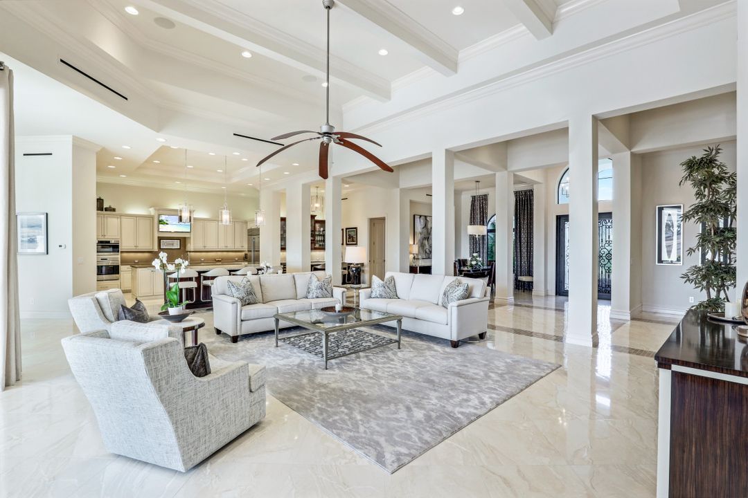 16462 Seneca Way, Naples, FL 34110