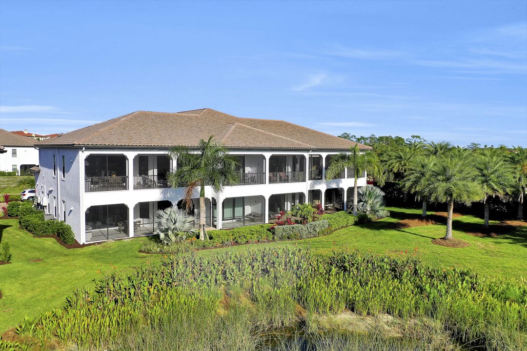 16358 Corsica Way #201, Naples, FL 34110