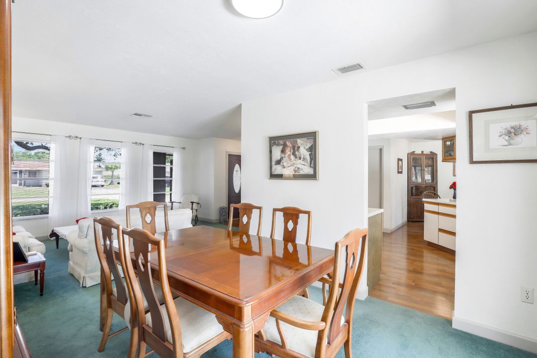 82 Johnnycake Dr, Naples, FL 34110