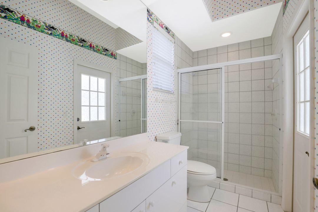 2104 Imperial Cir, Naples, FL 34110