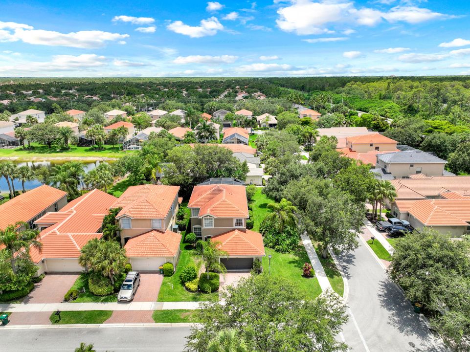 1794 Ribbon Fan Ln, Naples, FL 34119
