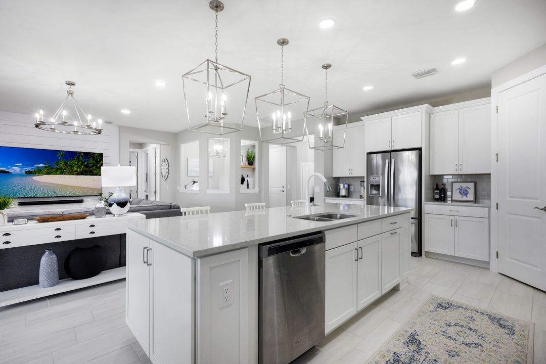 17624 Kinzie Ln, Estero, FL 33928