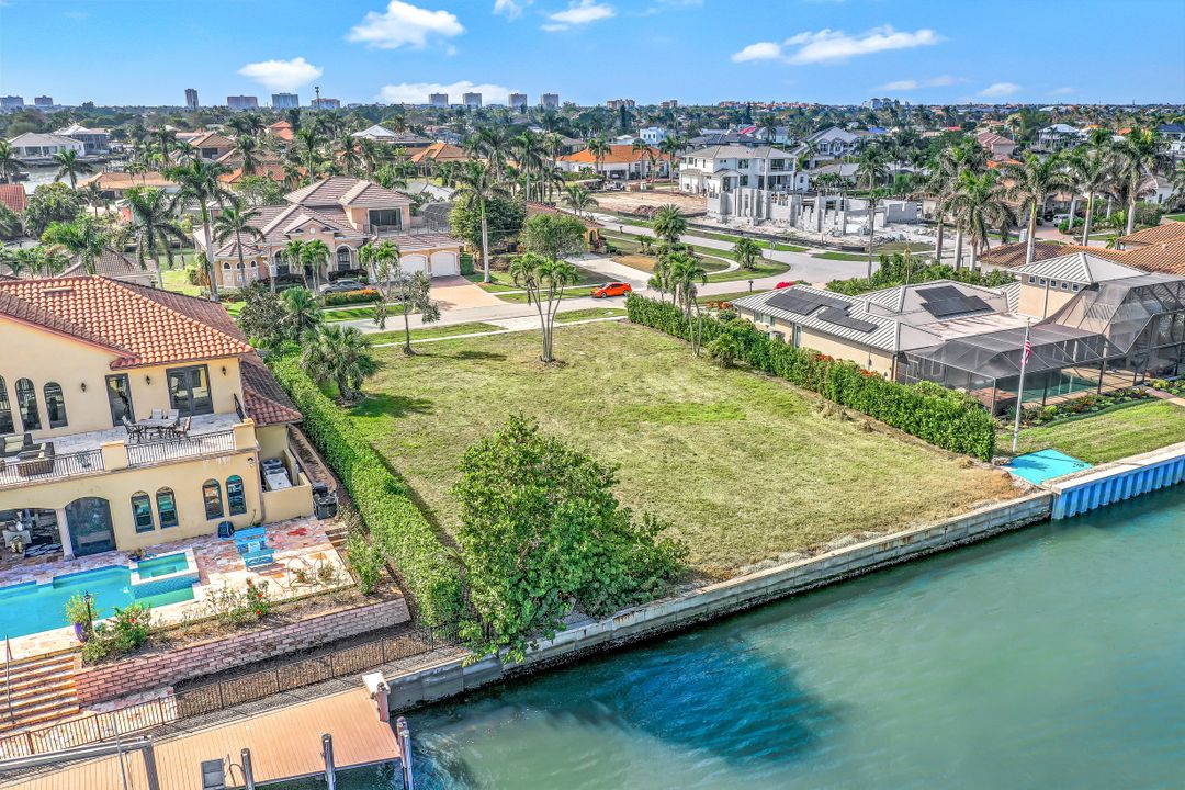 1457 Butterfield Ct, Marco Island, FL 34145