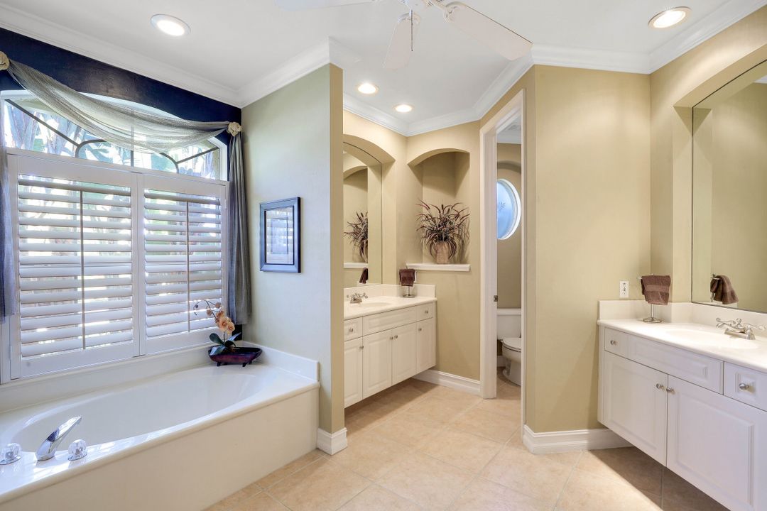 171 Geranium Ct, Marco Island, FL 34145