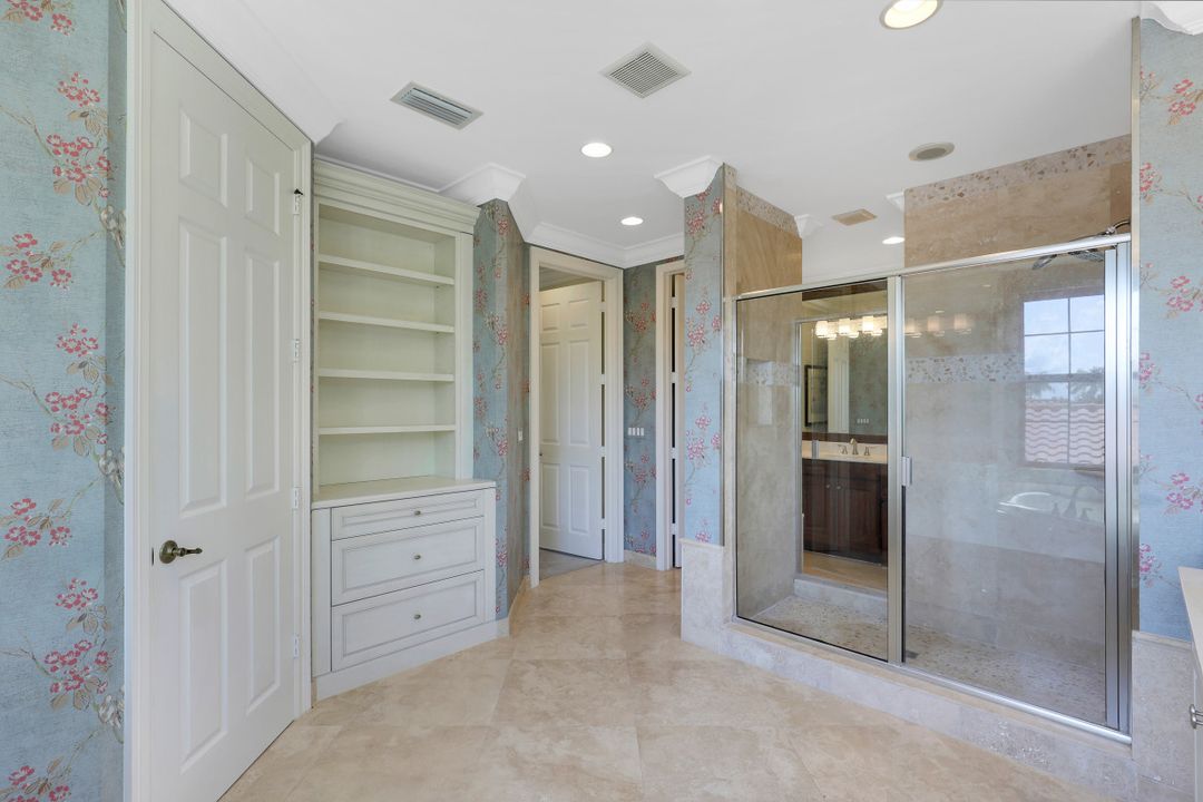 3642 Santaren Ct, Naples, FL 34119