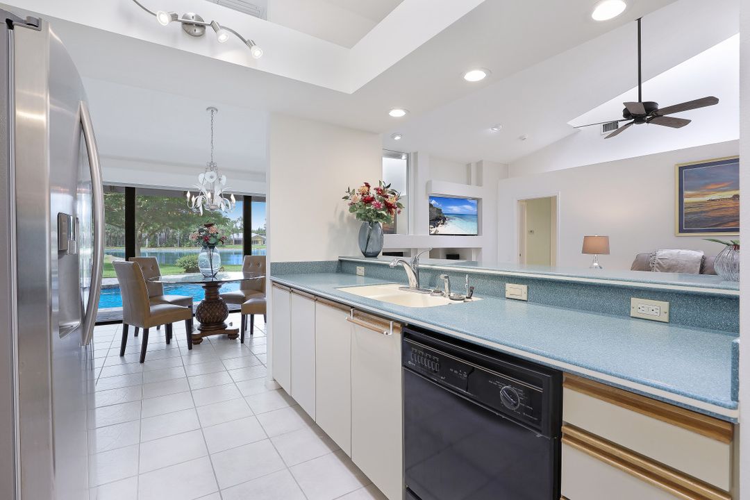 1380 Bald Eagle Dr, Naples, FL 34105