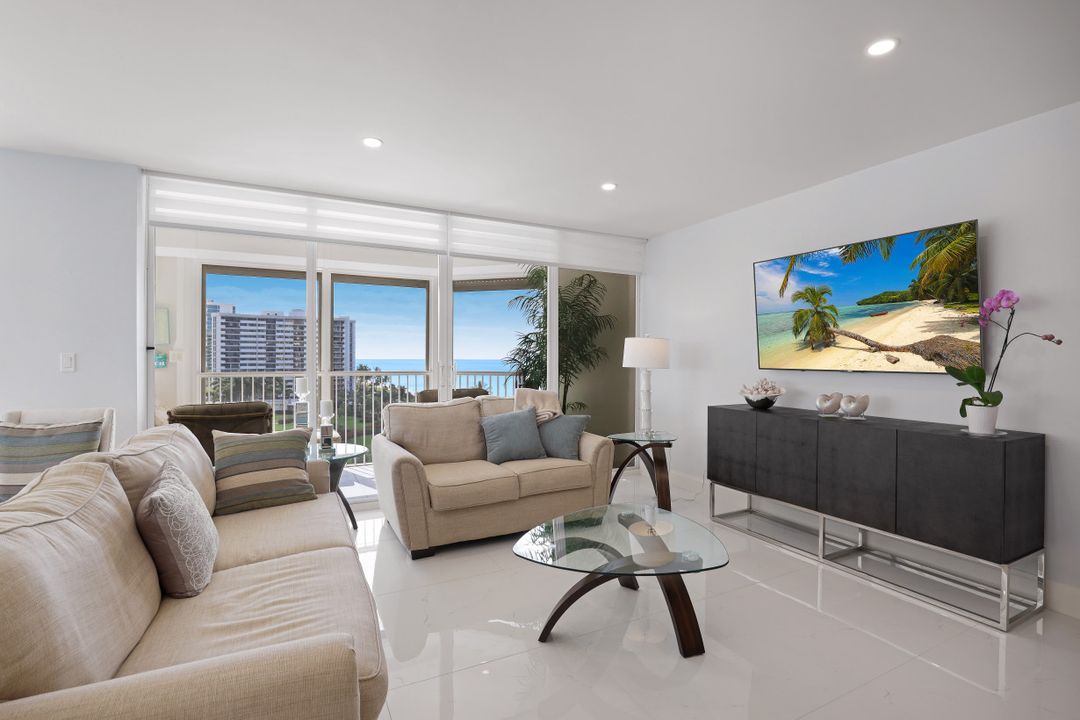 4051 Gulf Shore Blvd N #806, Naples, FL 34103