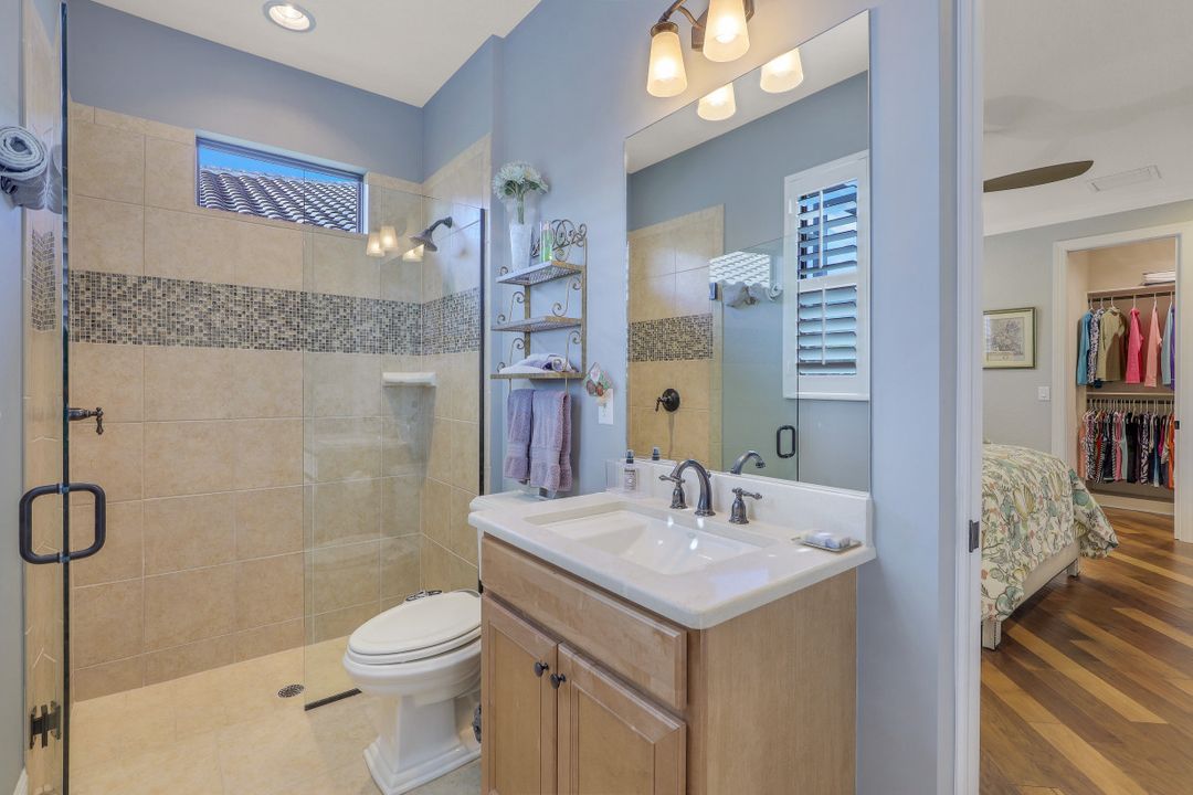 10565 Espanola Dr, Bonita Springs, FL 34135