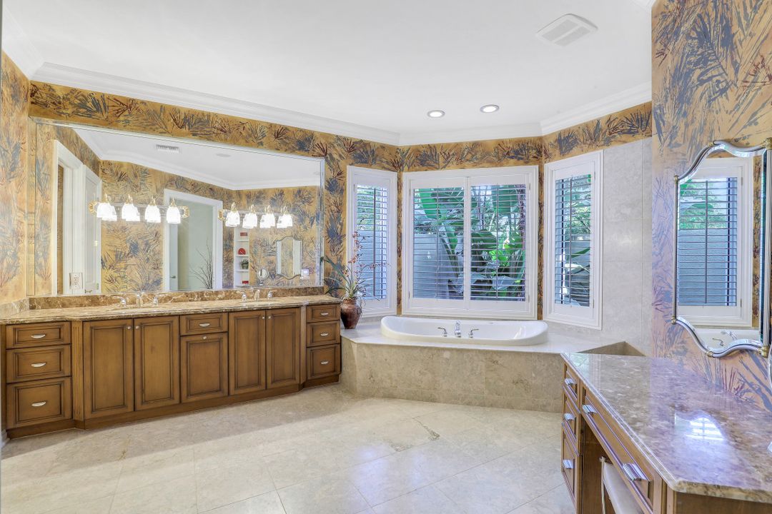 4430 Deerwood Ct, Bonita Springs, FL 34134