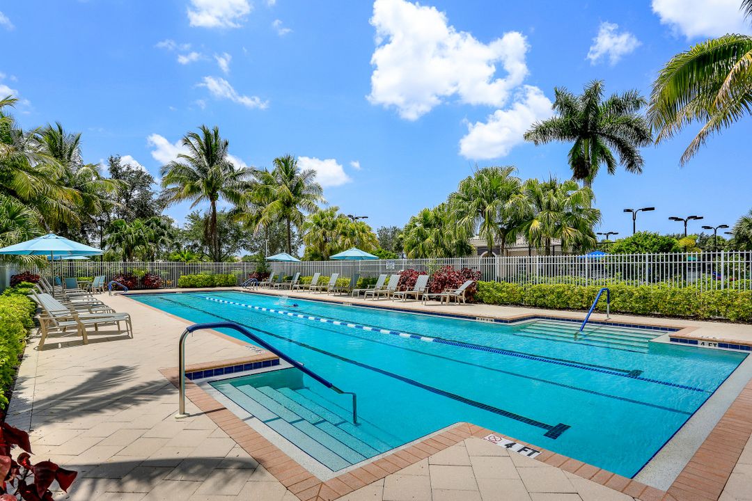 28736 Xenon Way, Bonita Springs, FL 34135