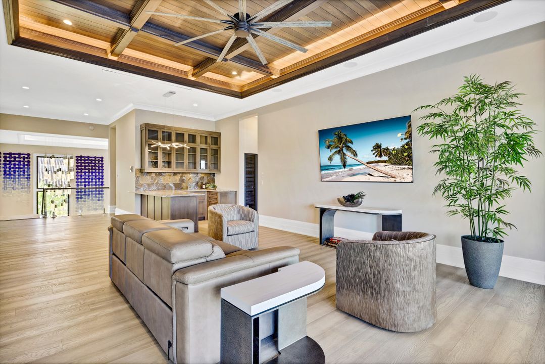 5603 Riverside Dr, Cape Coral, FL 33904