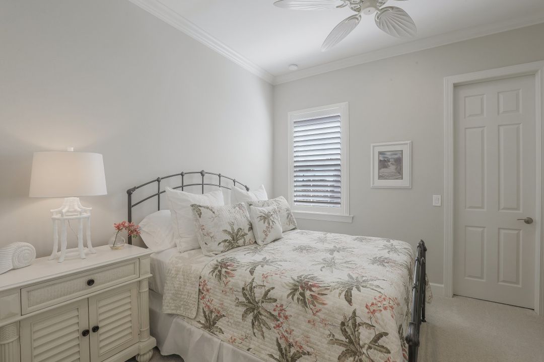 8843 Nautical Landing Cir #201, Naples, FL 34120