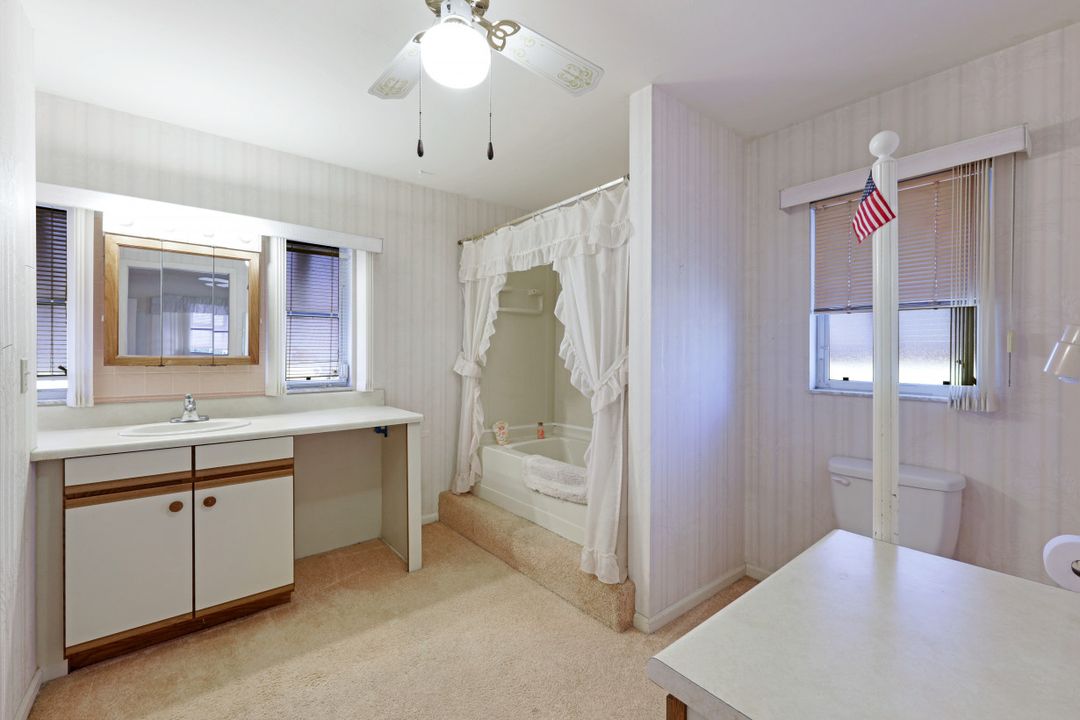 17421 Delaware Rd, Fort Myers, FL 33967