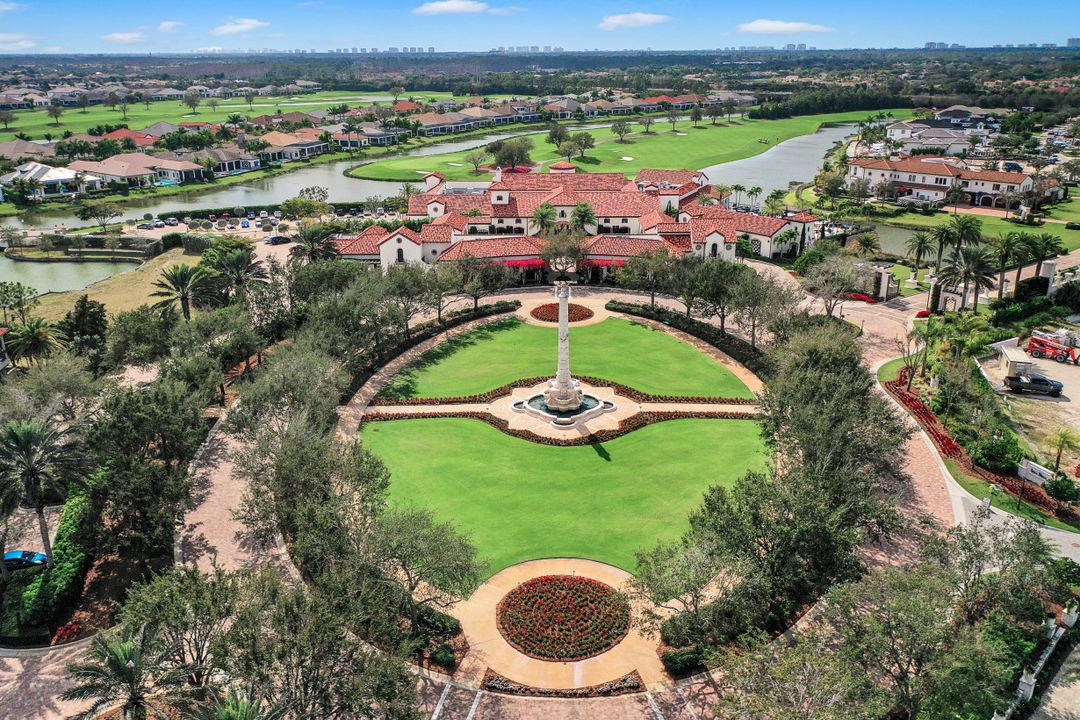 16379 Viansa Way, Naples, FL 34110