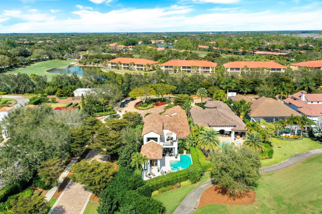 16904 Fairgrove Way, Naples, FL 34110