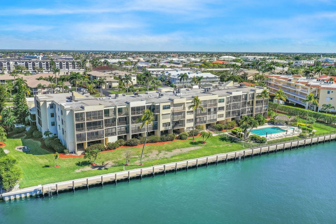 838 W Elkcam Cir #303, Marco Island, FL 34145