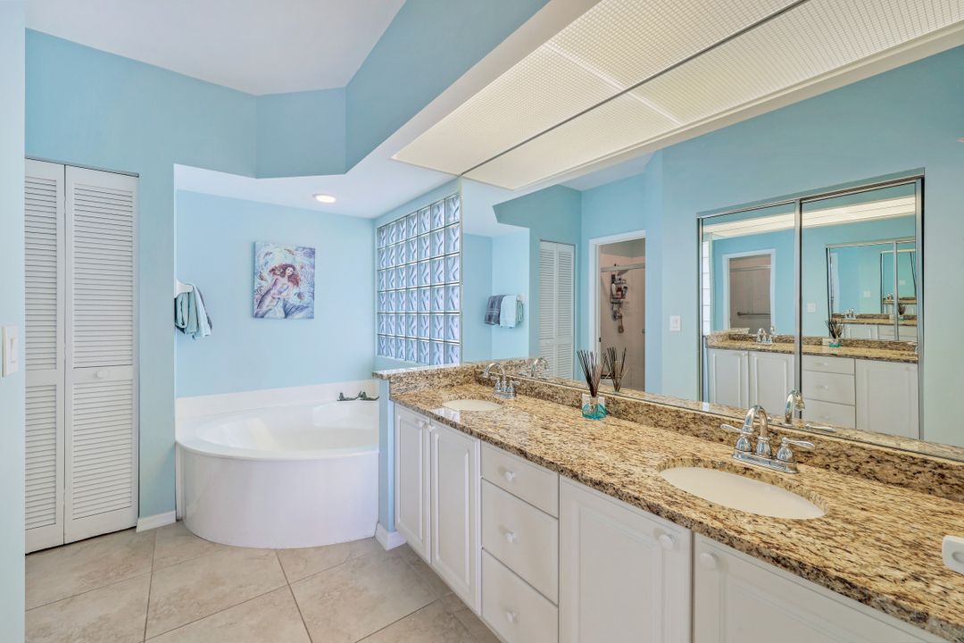 27155 Oakwood Lake Dr, Bonita Springs, FL 34134