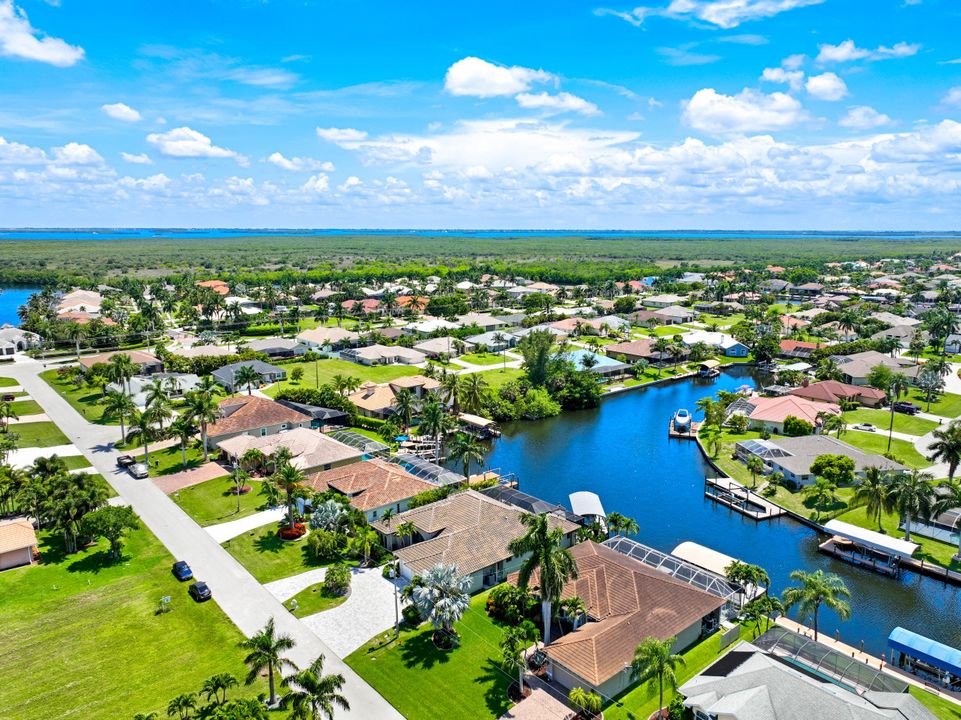 5334 SW 22nd Pl, Cape Coral, FL 33914