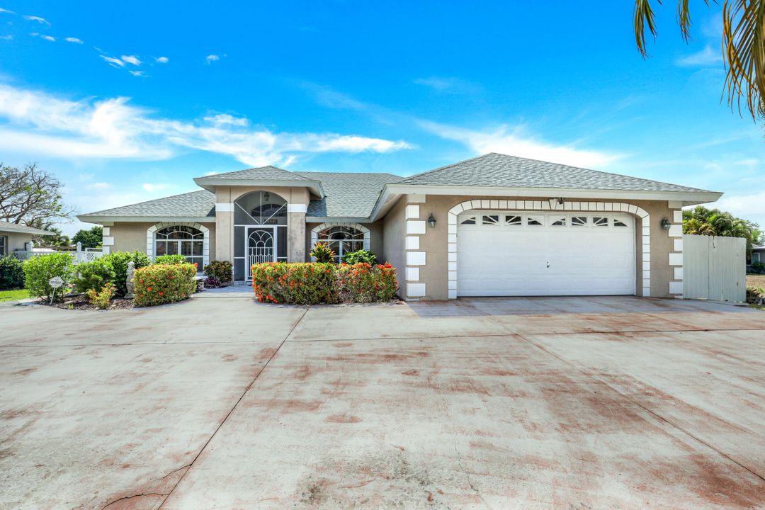 3332 SE 22nd Pl, Cape Coral, FL 33904