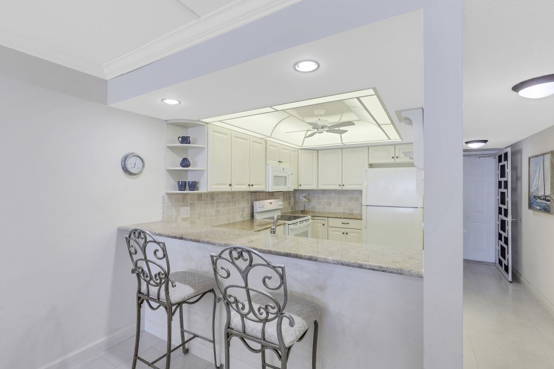 25870 Hickory Blvd #805, Bonita Springs, FL 34134