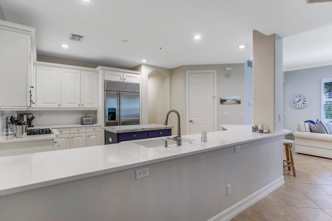 2882 Castillo Ct  #101, Naples, FL 34109